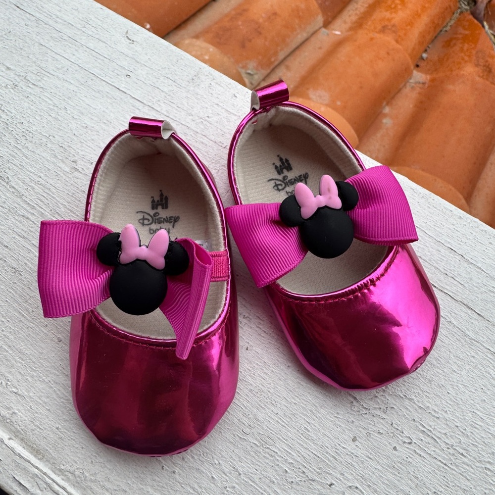 Disney Pink and Black Dress Shoes with Minnie Mouse Design